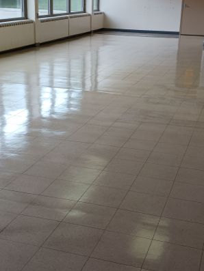 Before & After VCT Floor Stripping & Waxing in Hamilton, OH (4)
