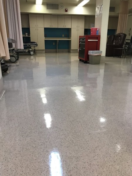 Floor Waxing Service in Cincinnati, OH (1)